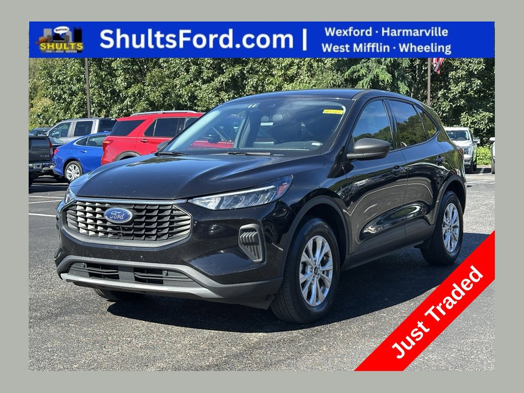Certified 2025 Ford Escape Active AWD/4WD image 1