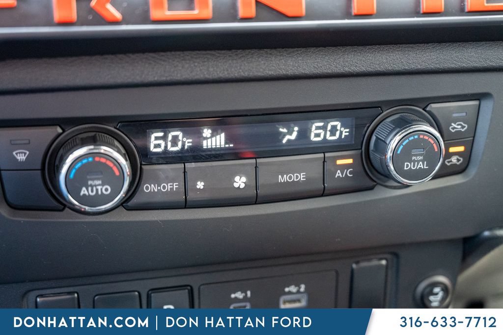 Used 2025 Nissan Frontier PRO-4X AWD/4WD image 11