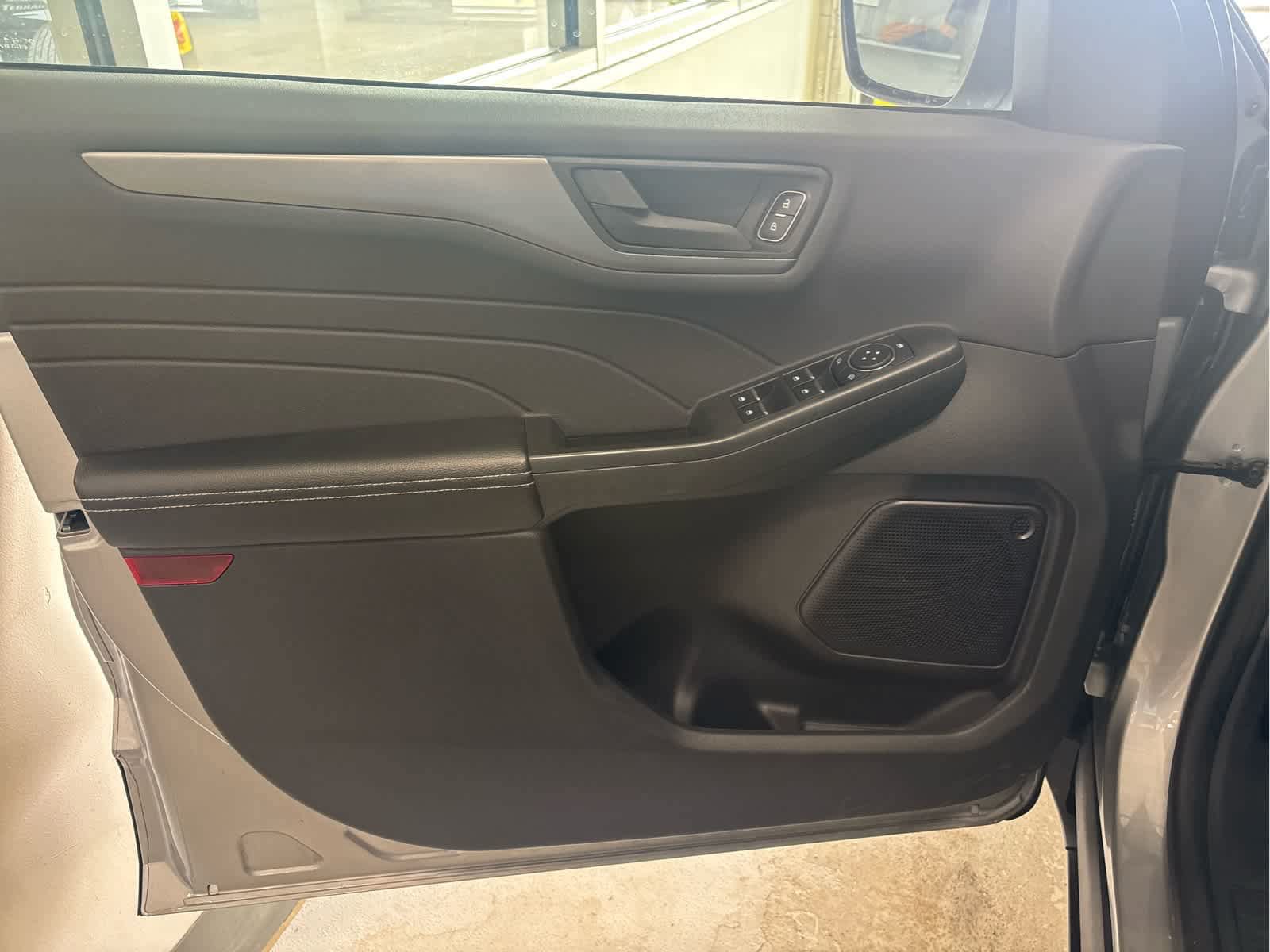Certified 2024 Ford Escape Active AWD/4WD image 25