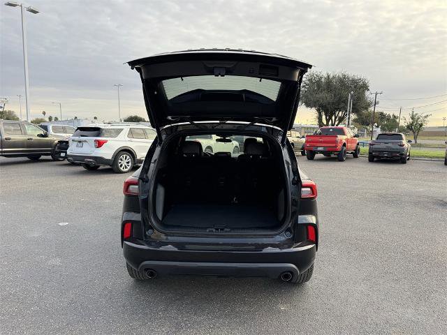 Certified 2024 Ford Escape ST-Line image 9