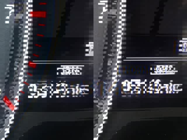 Used 2024 Mitsubishi Outlander SE AWD/4WD image 23