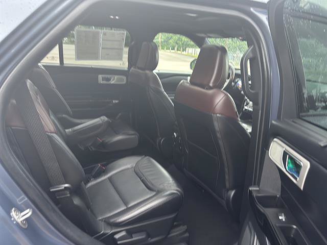 Certified 2021 Ford Explorer Platinum w/ Equipment Group 601A AWD/4WD image 19