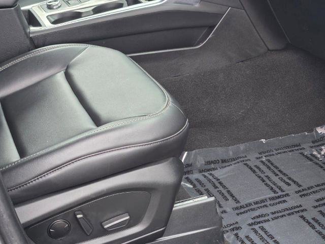 Certified 2023 Ford Explorer XLT w/ Equipment Group 202A image 8