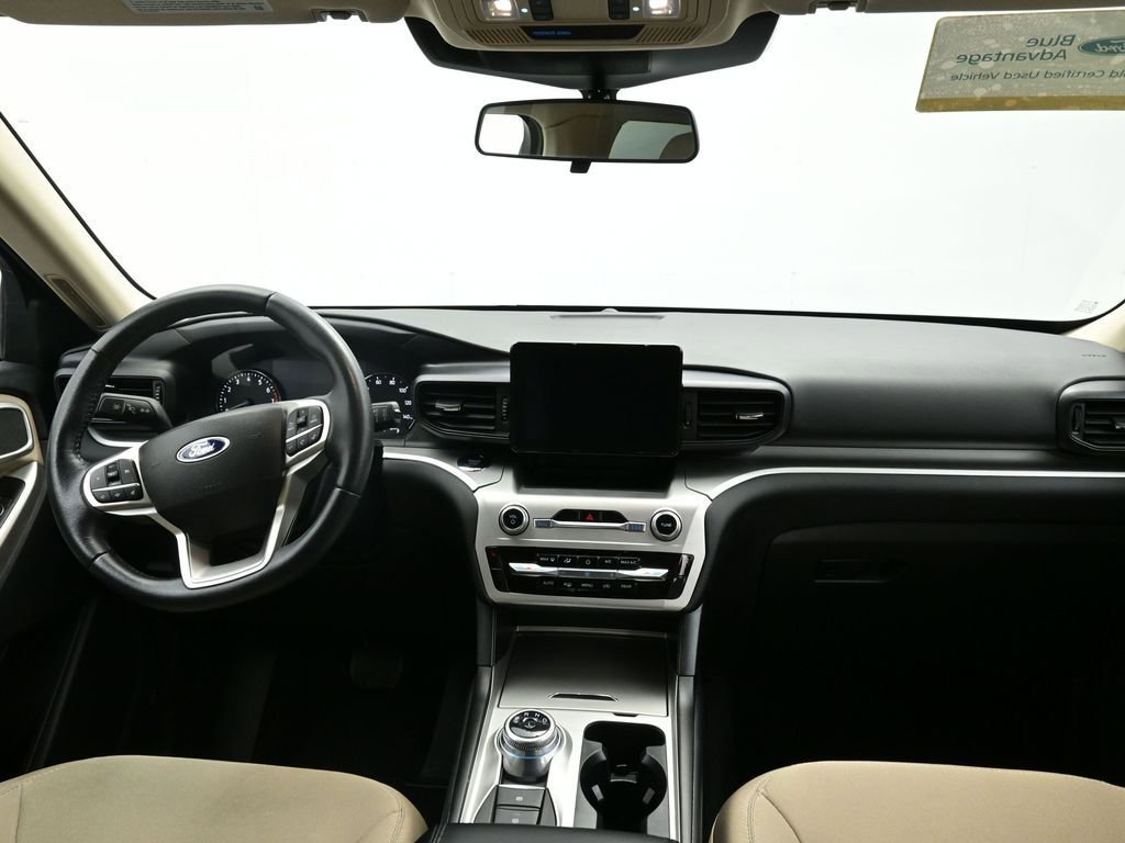 Certified 2022 Ford Explorer XLT w/ Class IV Trailer Tow Package image 47