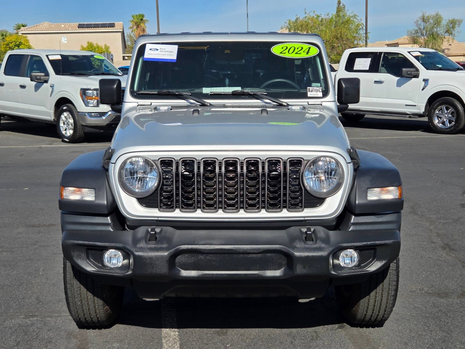 Used 2024 Jeep Wrangler Unlimited Sport AWD/4WD image 8