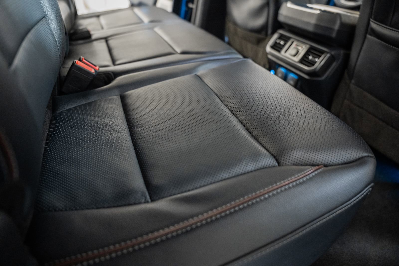 Certified 2023 Ford F150 Lariat w/ Equipment Group 502A High image 37