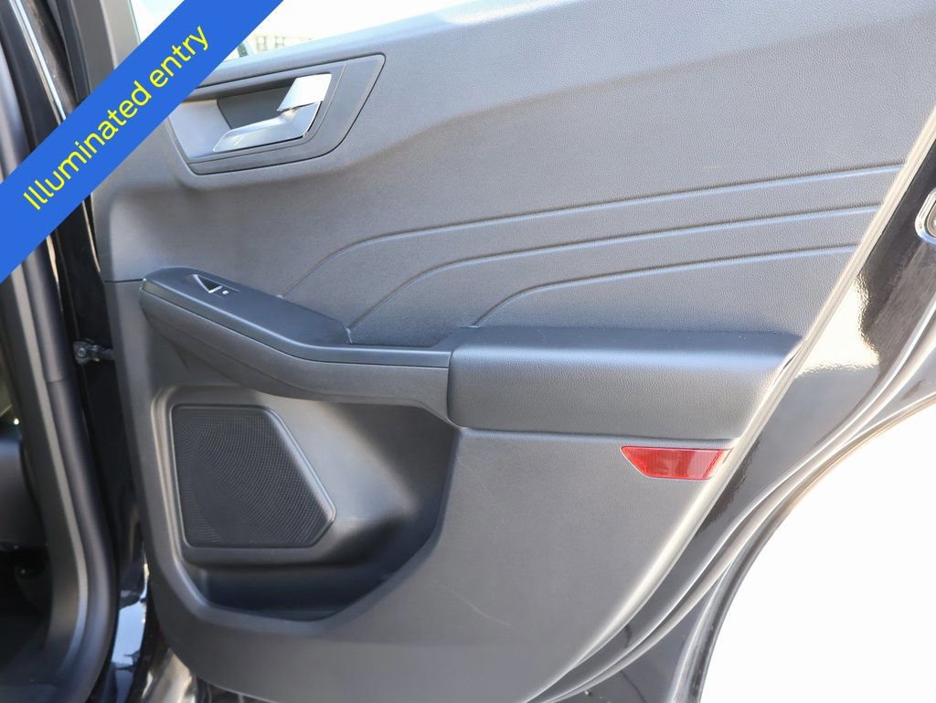 Certified 2025 Ford Escape ST-Line image 12