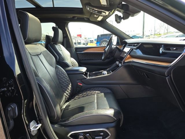 Used 2023 Jeep Grand Cherokee L Summit image 18