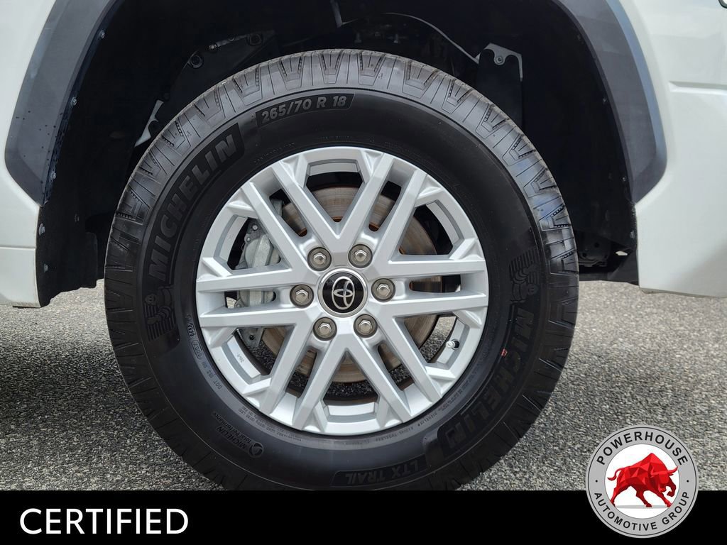 Used 2022 Toyota Tundra SR5 w/ SR5 Convenience Package AWD/4WD image 12