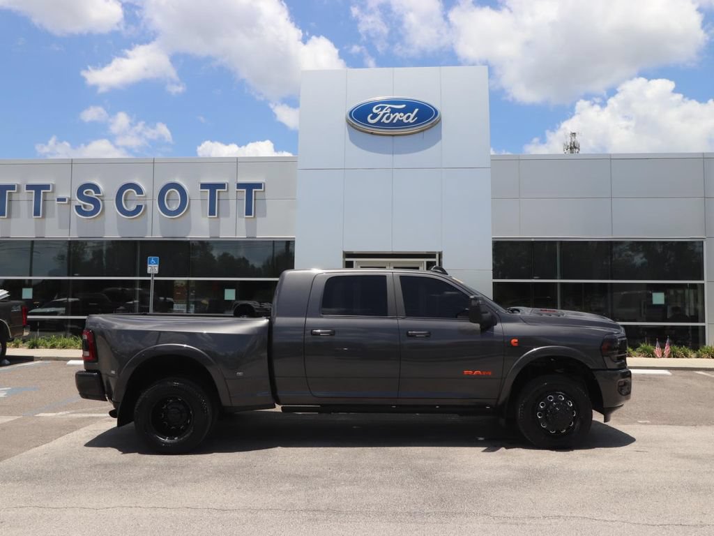 Used 2023 RAM 3500 Limited AWD/4WD image 17