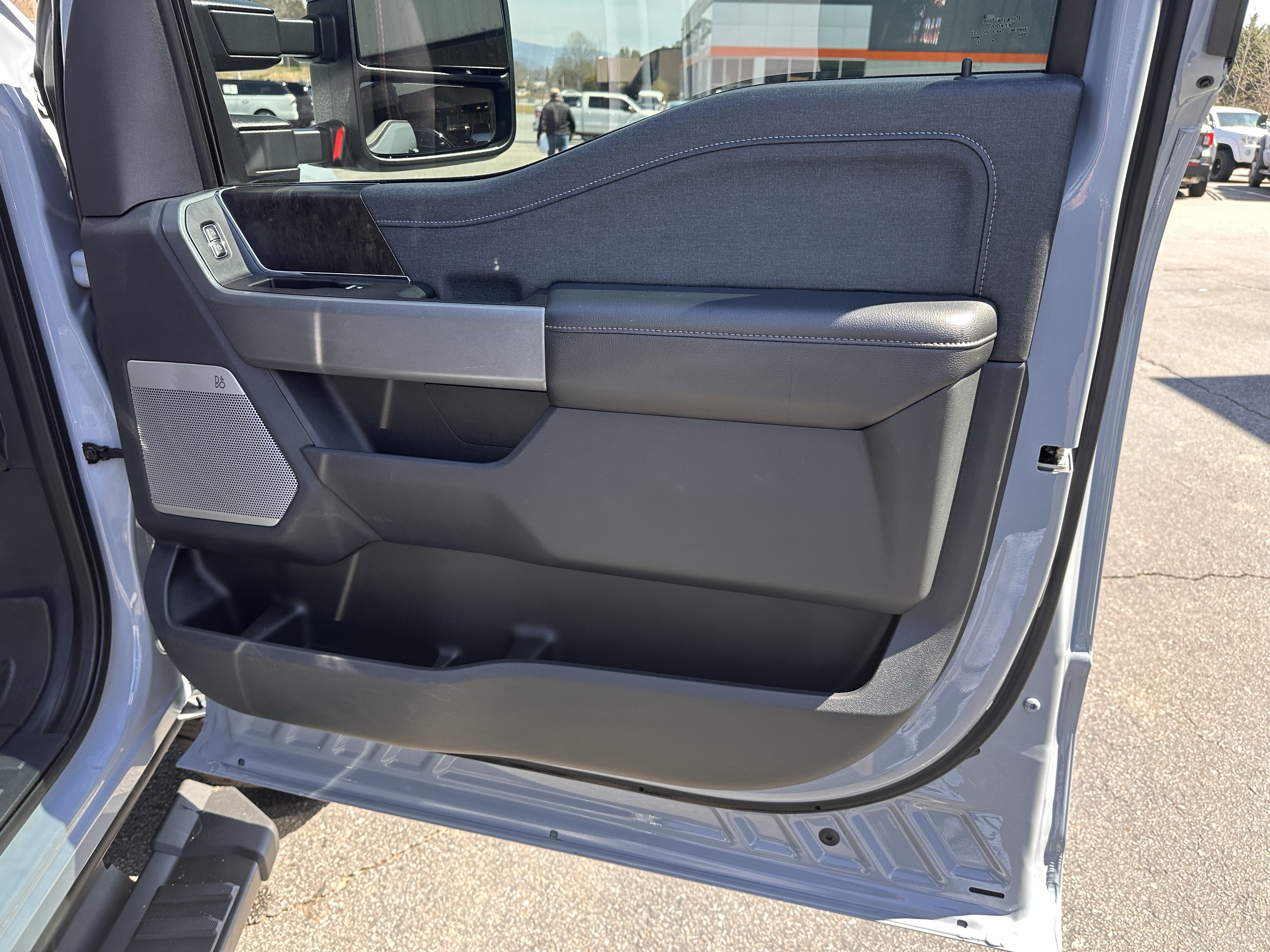 Certified 2024 Ford F250 Lariat w/ Lariat Ultimate Package AWD/4WD image 13
