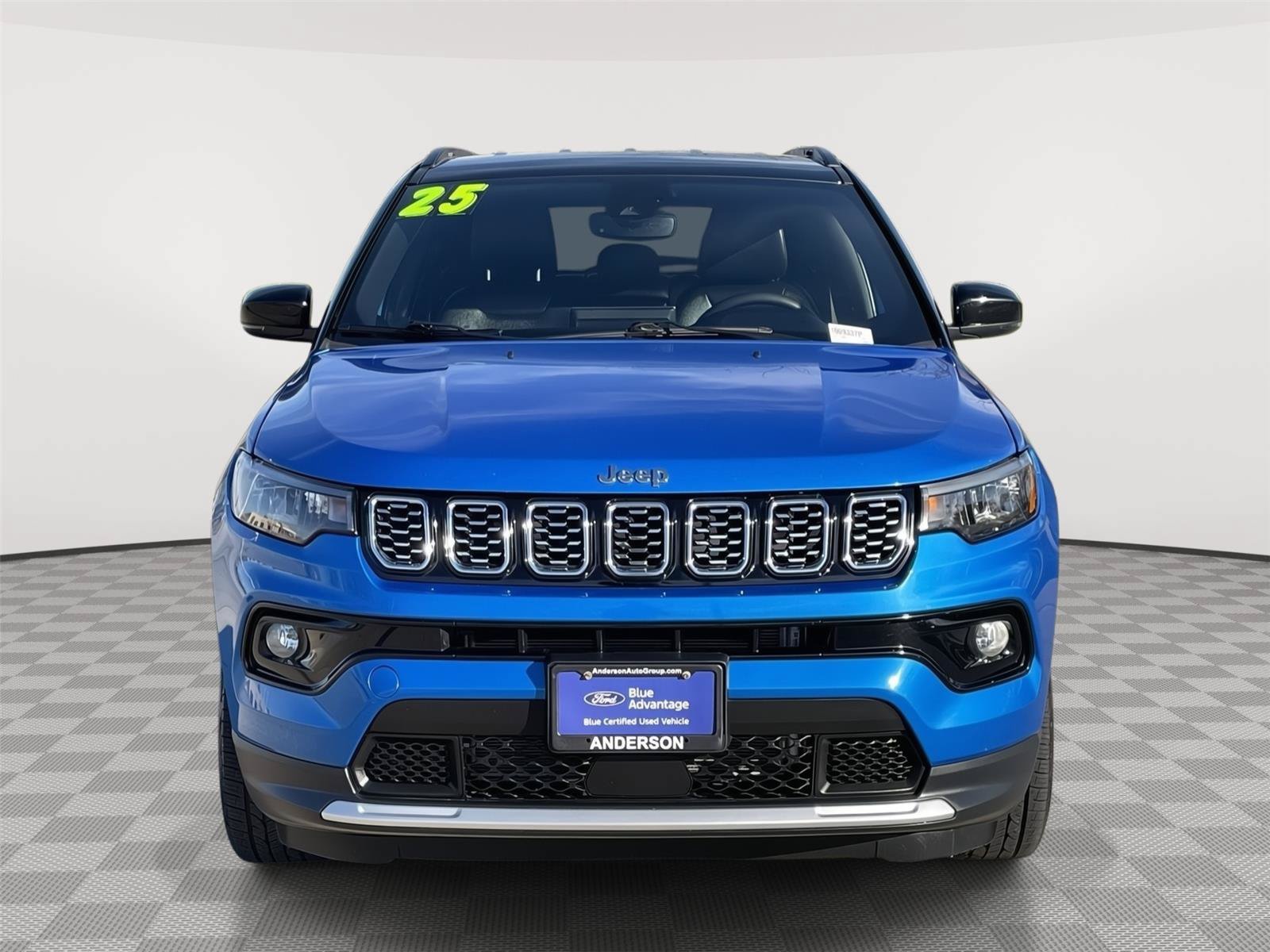 Used 2025 Jeep Compass Limited AWD/4WD image 4