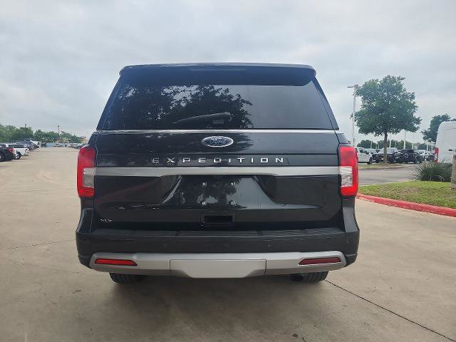 Certified 2024 Ford Expedition XLT AWD/4WD image 4
