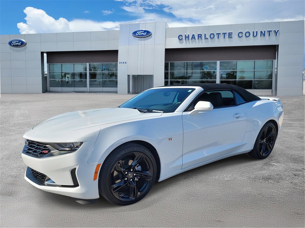 Used 2024 Chevrolet Camaro LT w/ RS Package image 2