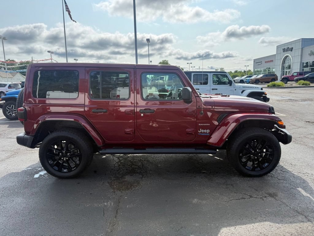 Used 2021 Jeep Wrangler Unlimited Sahara w/ Cold Weather Group AWD/4WD video 2