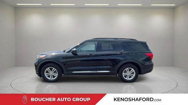 Certified 2022 Ford Explorer XLT w/ Class IV Trailer Tow Package image 3