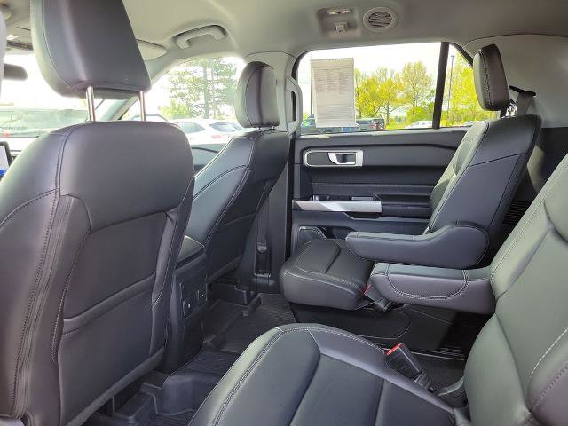 Certified 2023 Ford Explorer XLT w/ Equipment Group 202A AWD/4WD image 30