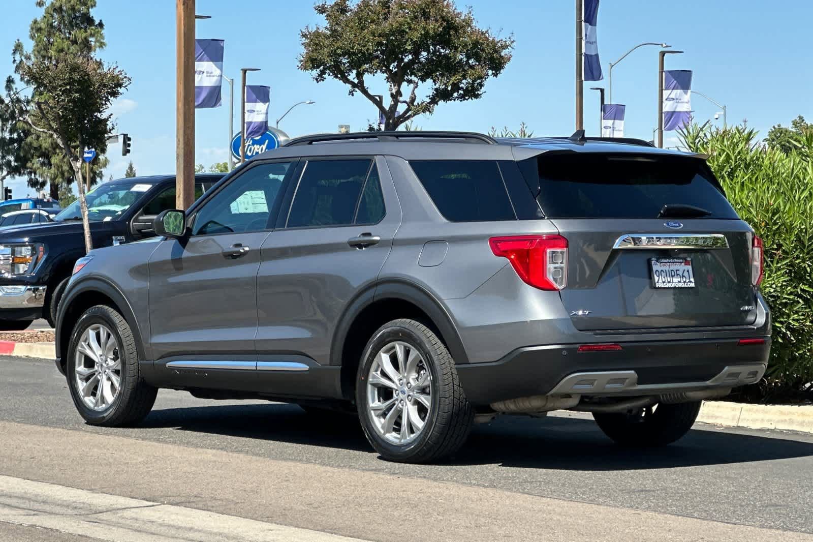 Certified 2023 Ford Explorer XLT w/ Equipment Group 202A AWD/4WD image 7
