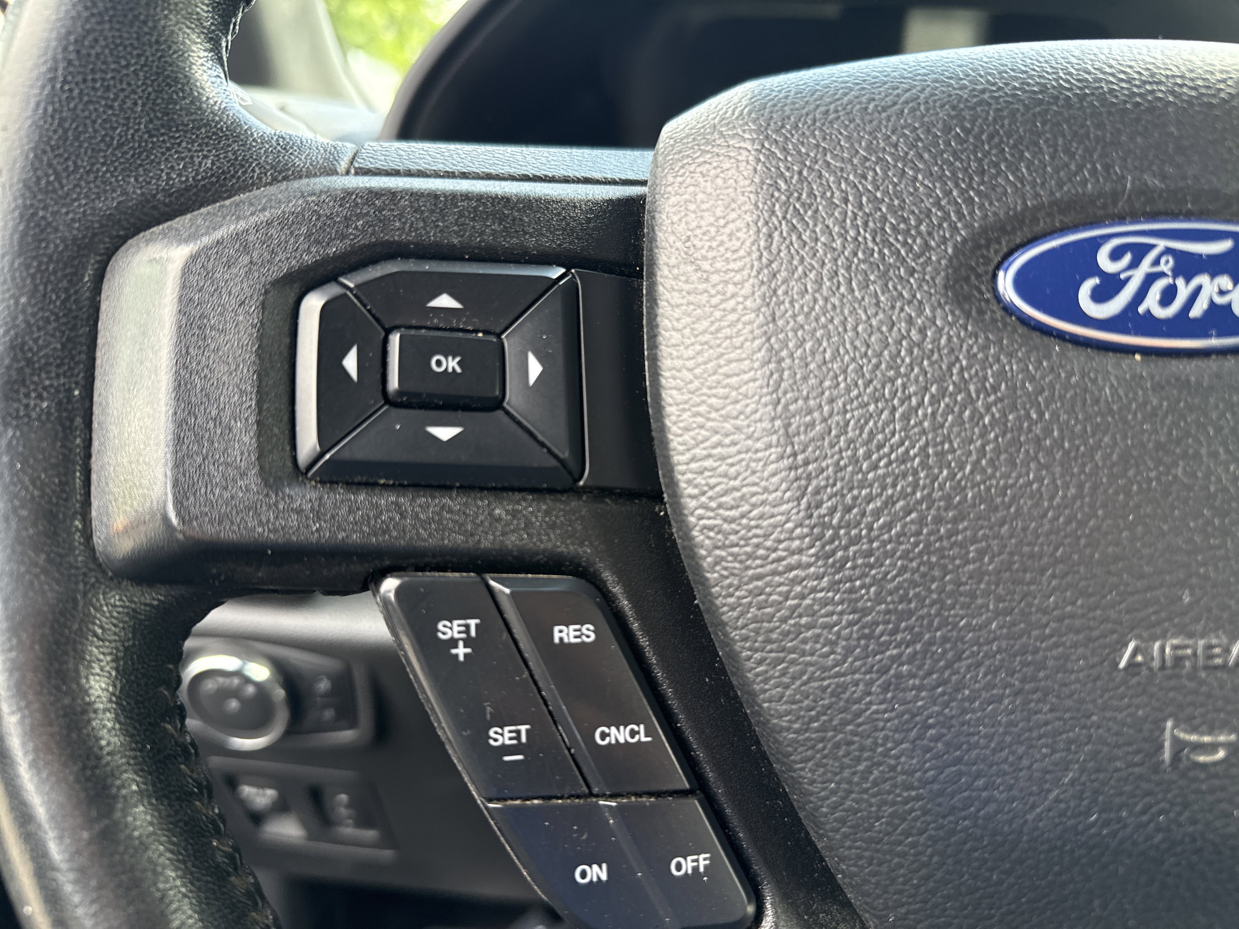 Certified 2019 Ford F150 XLT w/ Equipment Group 302A Luxury AWD/4WD image 22
