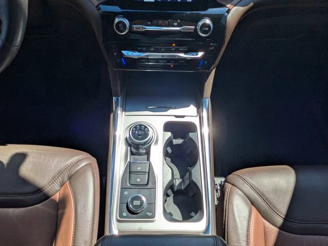 Certified 2022 Ford Explorer King Ranch w/ Premium Technology Package AWD/4WD image 19