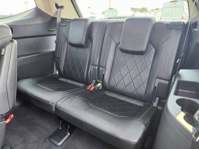 Used 2024 Volkswagen Atlas SEL Premium R-Line AWD/4WD image 18