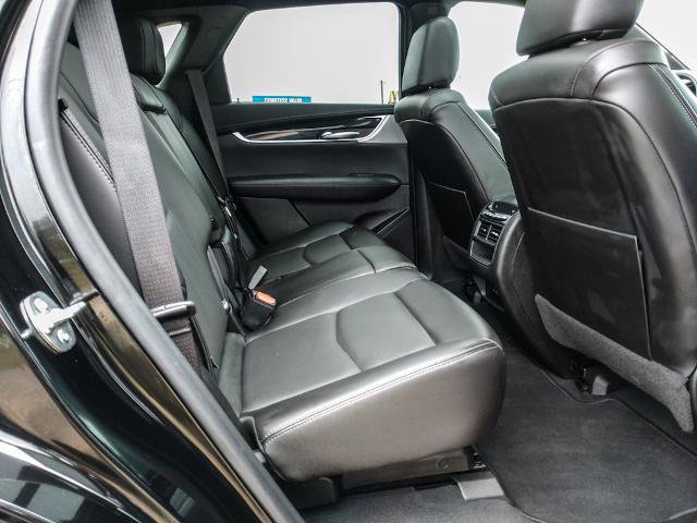Used 2025 Cadillac XT5 Premium Luxury image 16