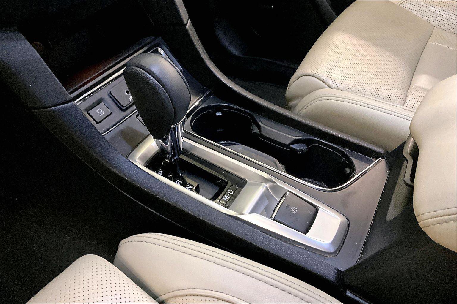 Used 2023 Subaru Ascent Limited w/ Technology Package image 16