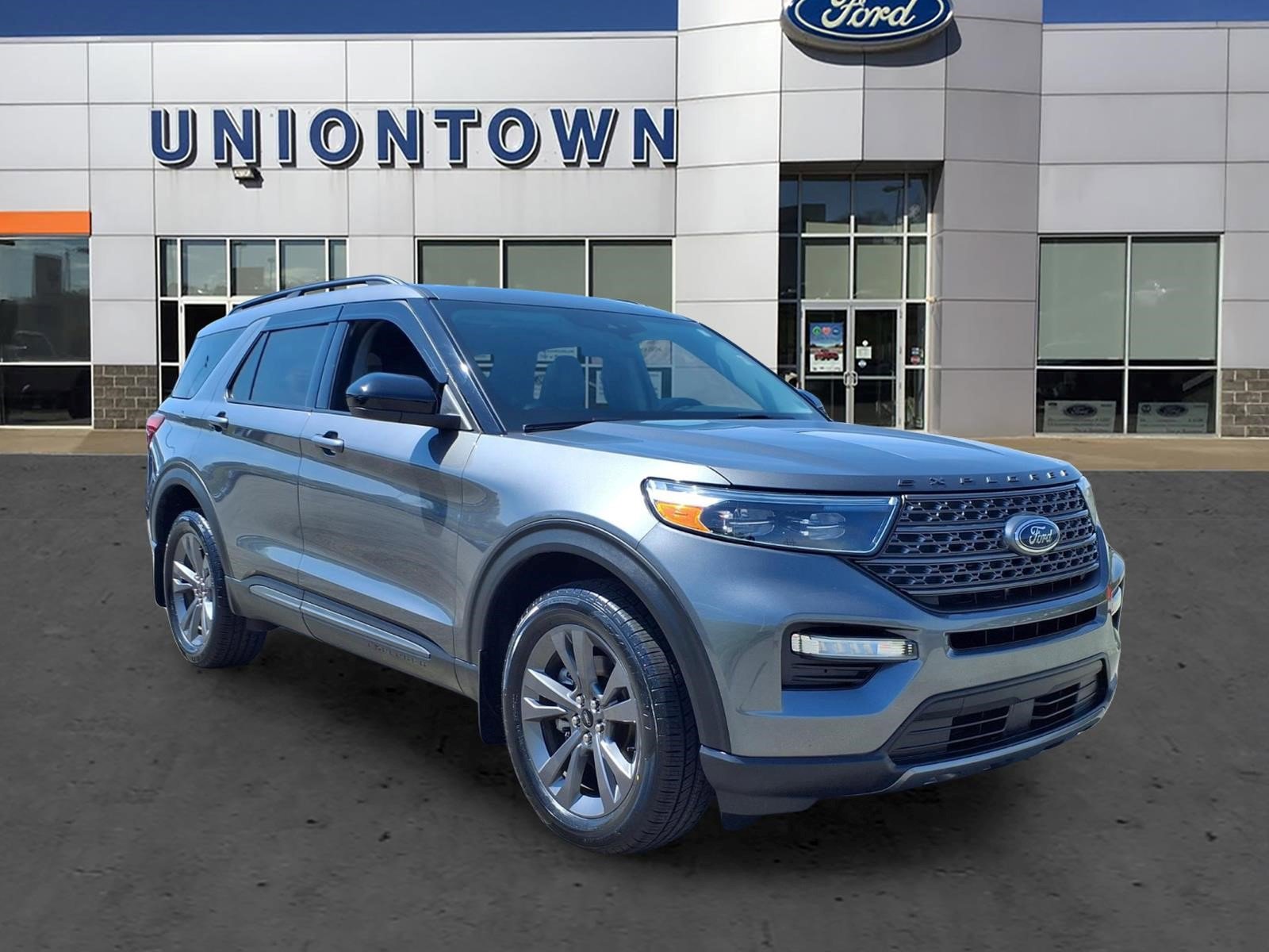 Certified 2023 Ford Explorer XLT w/ Equipment Group 202A