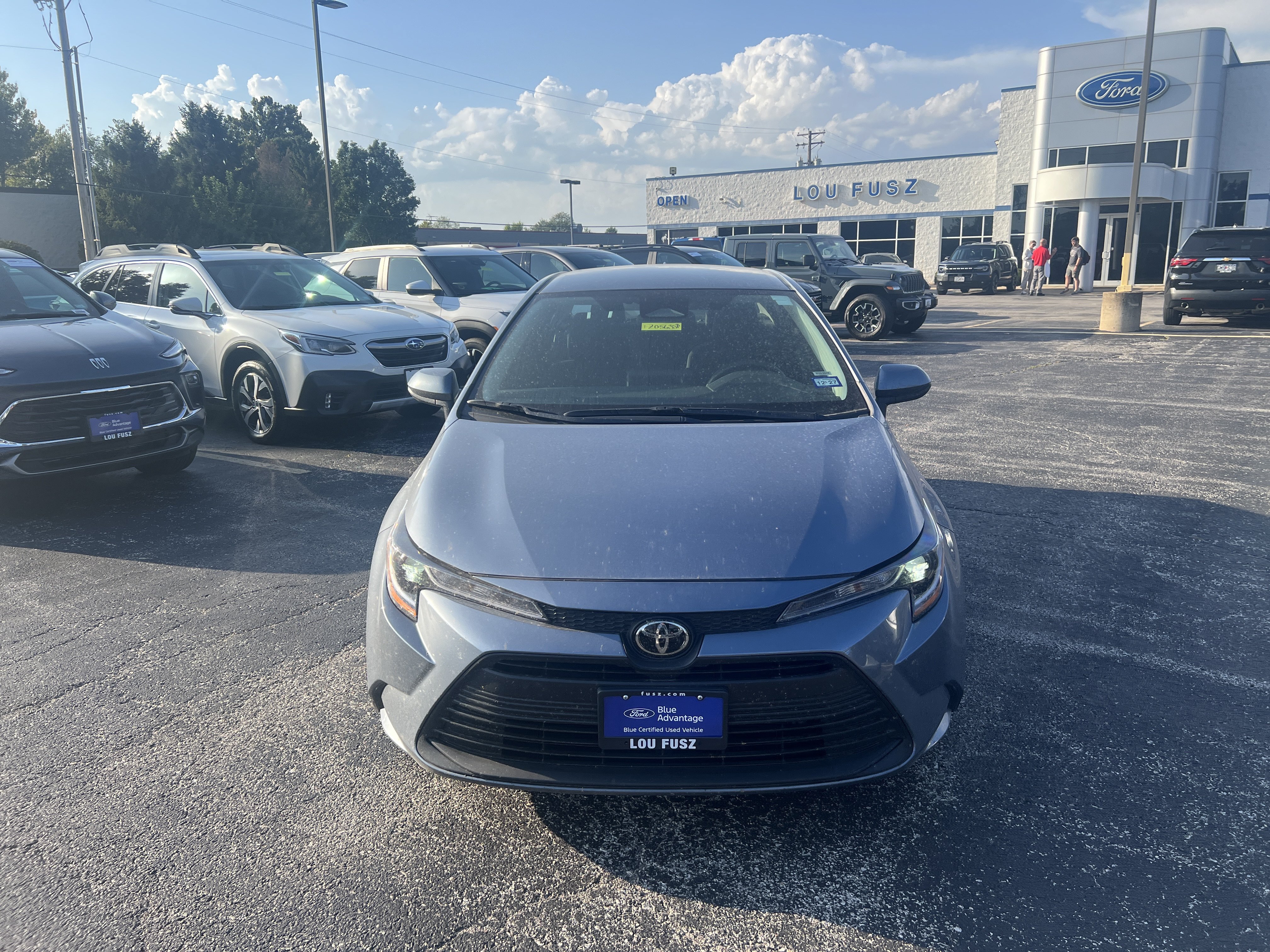Used 2026 Toyota Corolla LE FWD image 3