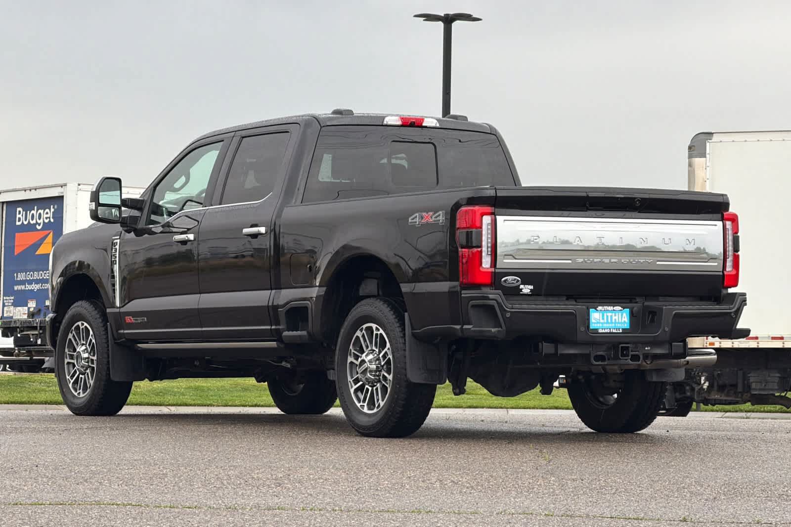 Certified 2025 Ford F350 Platinum w/ Platinum Plus Package AWD/4WD image 6