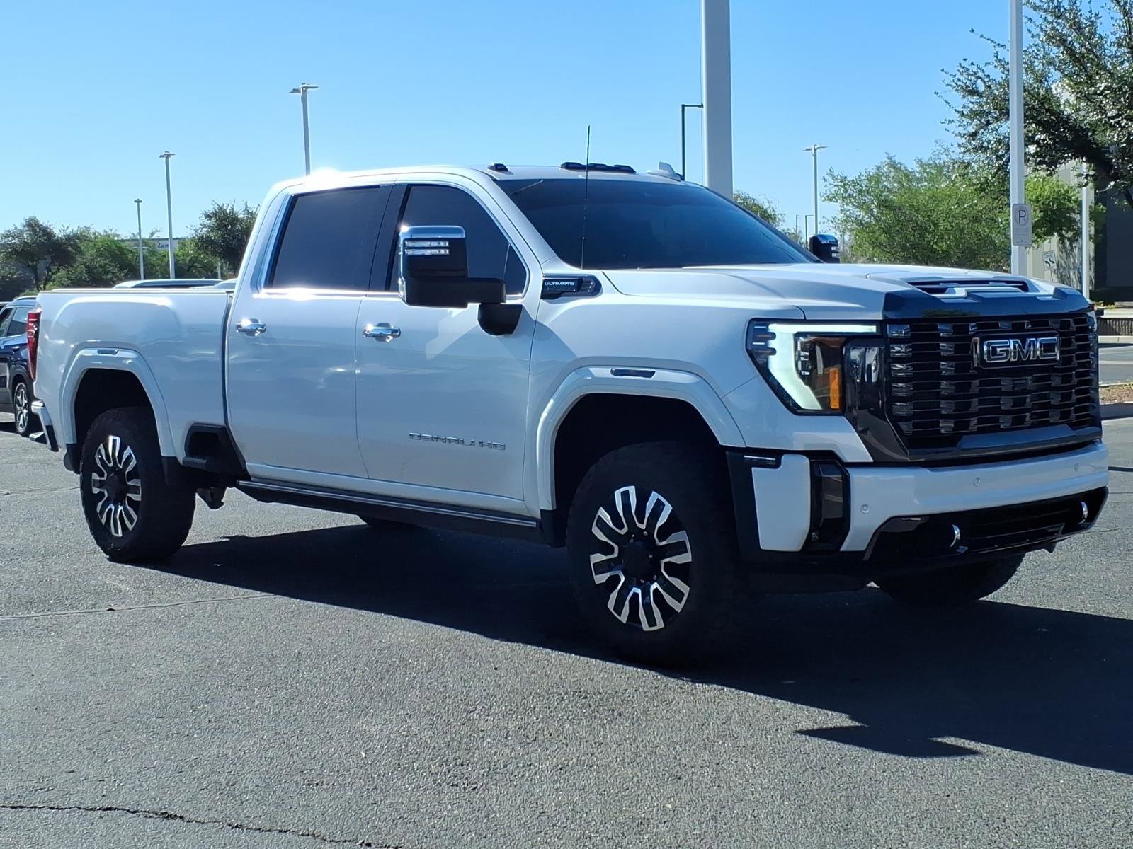 Used 2024 GMC Sierra 3500 Denali Ultimate AWD/4WD image 7