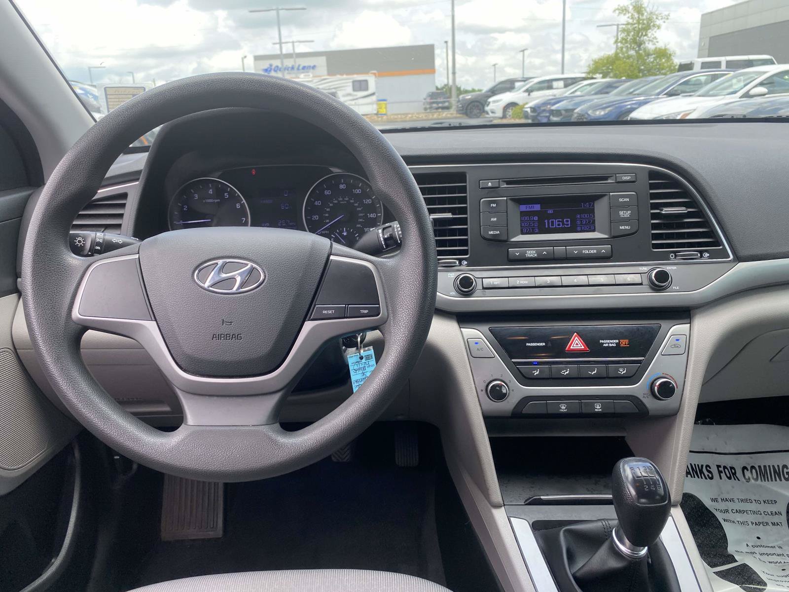 Used 2018 Hyundai Elantra SE FWD image 12