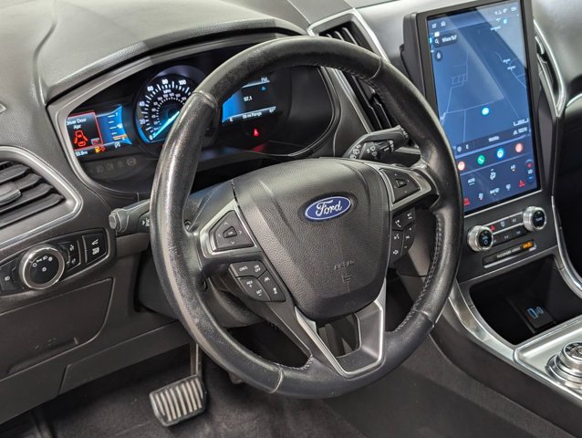 Certified 2023 Ford Edge Titanium w/ Equipment Group 301A AWD/4WD image 10