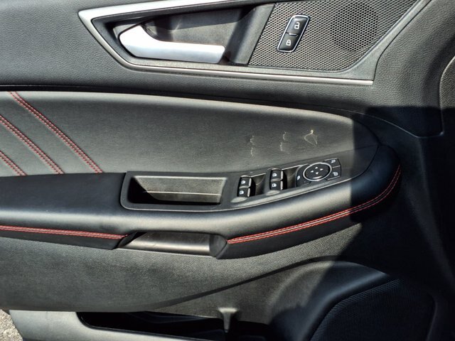 Certified 2024 Ford Edge ST-Line AWD/4WD image 18