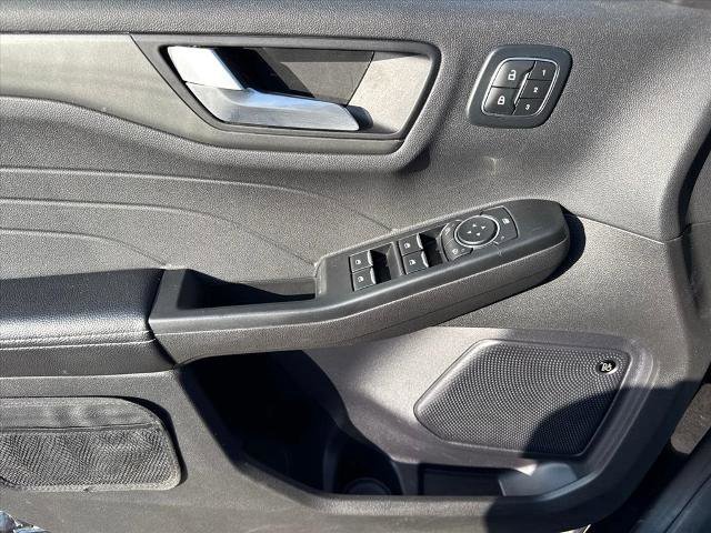 Certified 2024 Ford Escape Active w/ Tech Pack #2 image 17