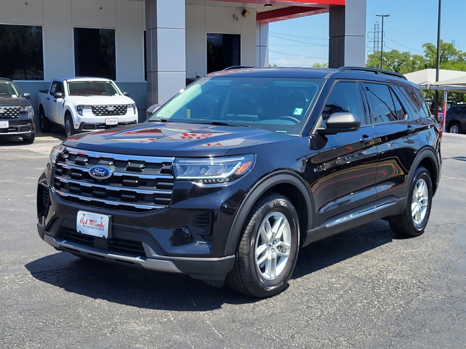 Certified 2025 Ford Explorer Active RWD image 8