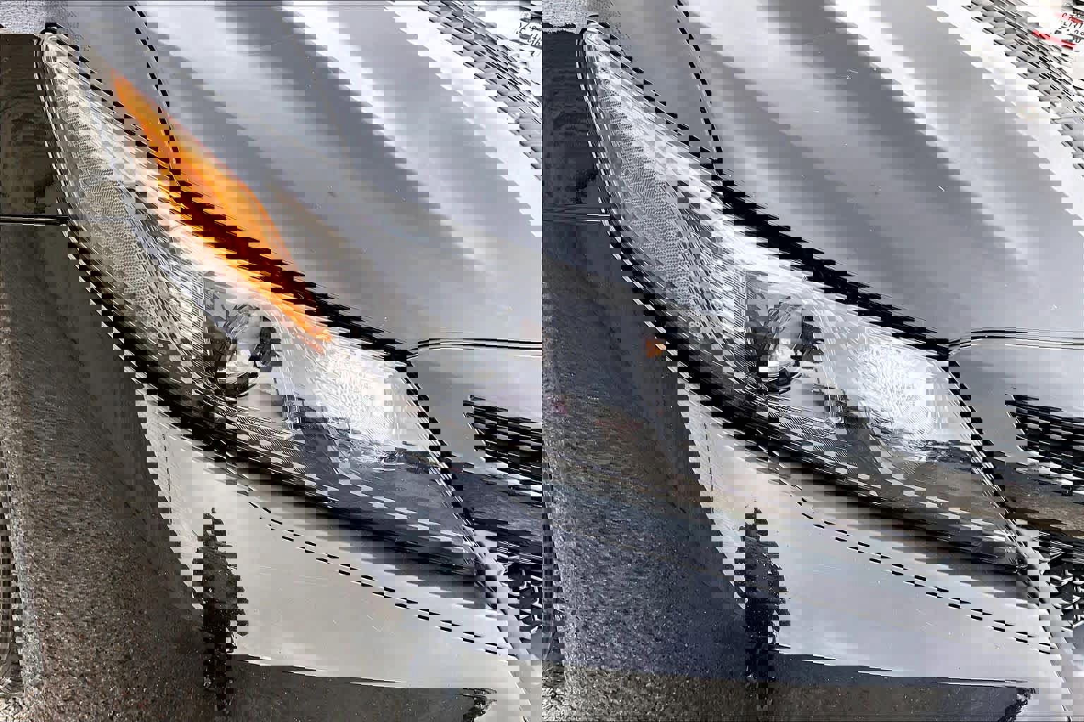 Used 2023 Toyota Camry SE FWD image 29