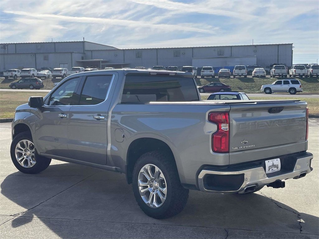 Used 2024 Chevrolet Silverado 1500 LTZ image 3