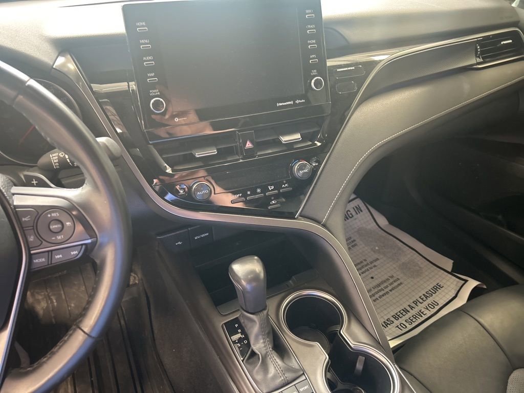 Used 2024 Toyota Camry XSE FWD image 4