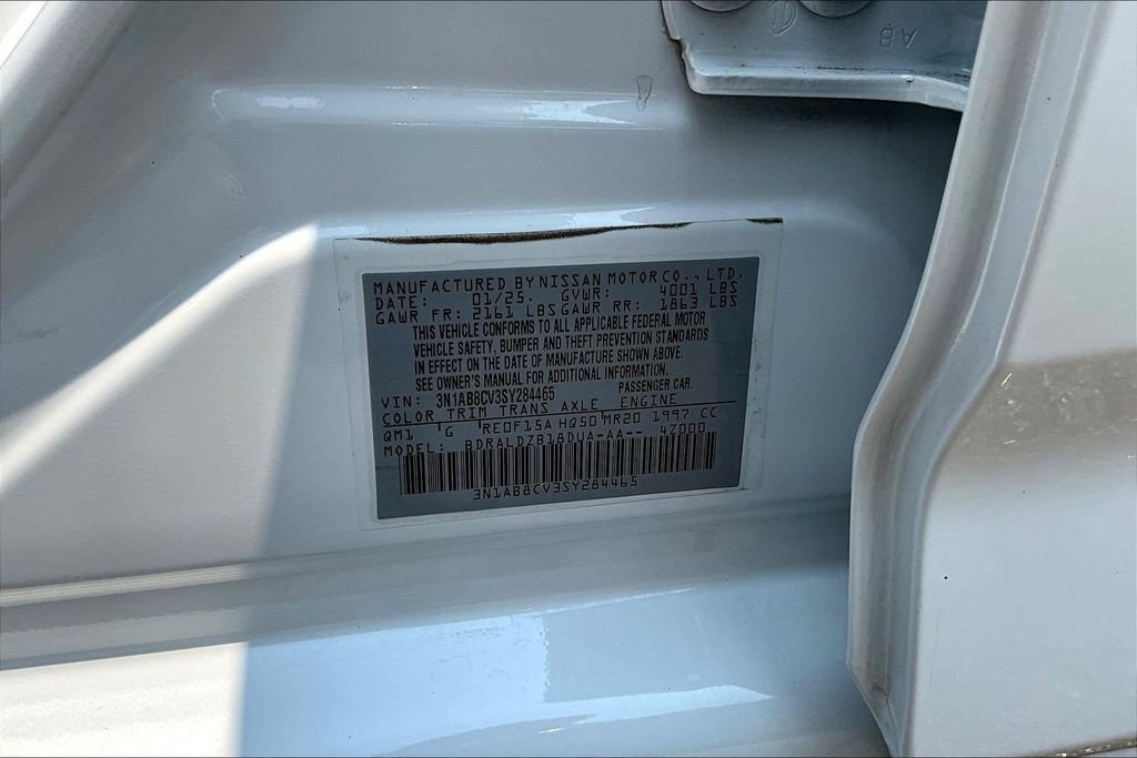Used 2025 Nissan Sentra SV FWD image 21