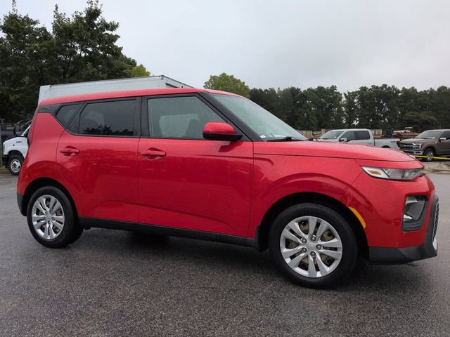 Used 2020 Kia Soul LX FWD image 2