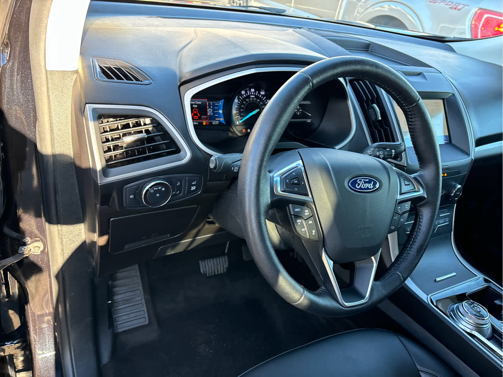 Certified 2020 Ford Edge SEL w/ Convenience Package image 11