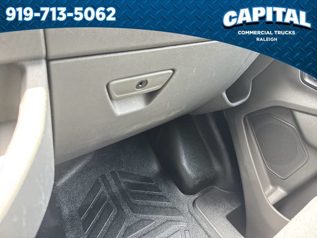 Certified 2025 Ford Transit 250 Low Roof w/ Exterior Upgrade Package RWD image 29