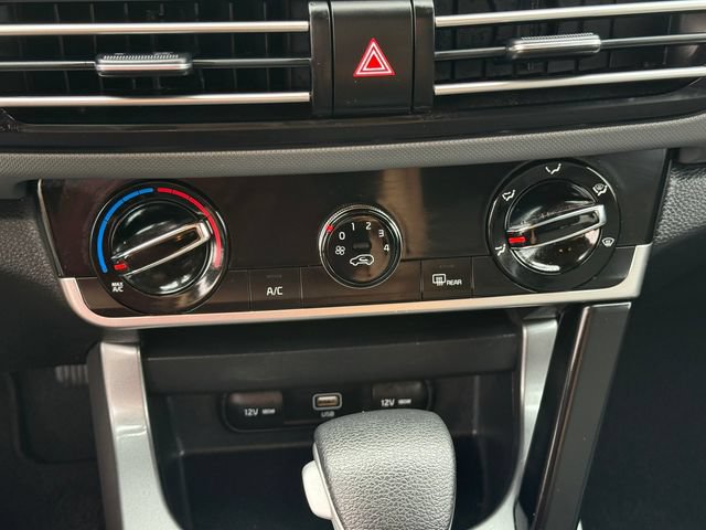 Used 2023 Kia Seltos LX AWD/4WD image 4