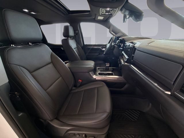 Used 2024 Chevrolet Silverado 1500 LTZ image 17