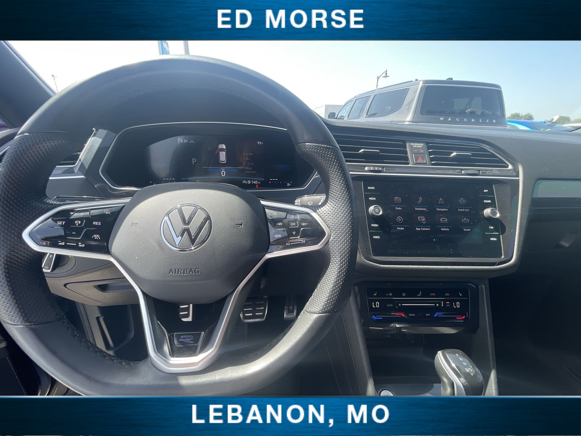 Used 2024 Volkswagen Tiguan SE R-Line AWD/4WD image 11