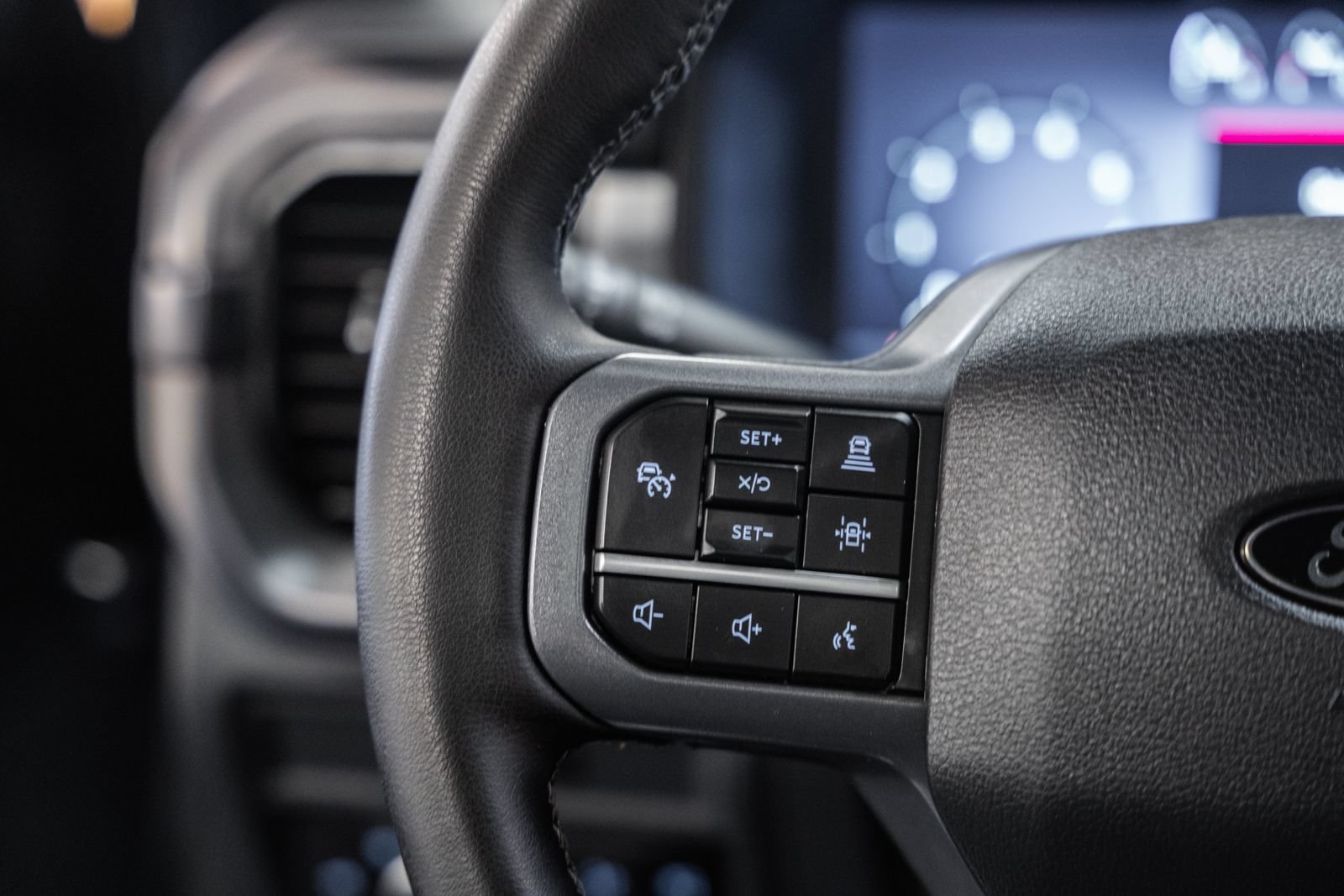 Certified 2025 Ford F150 Lariat AWD/4WD image 37