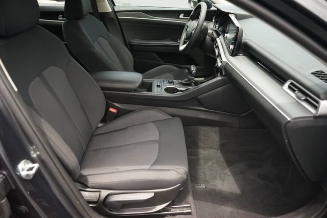 Used 2021 Kia K5 LXS FWD image 18