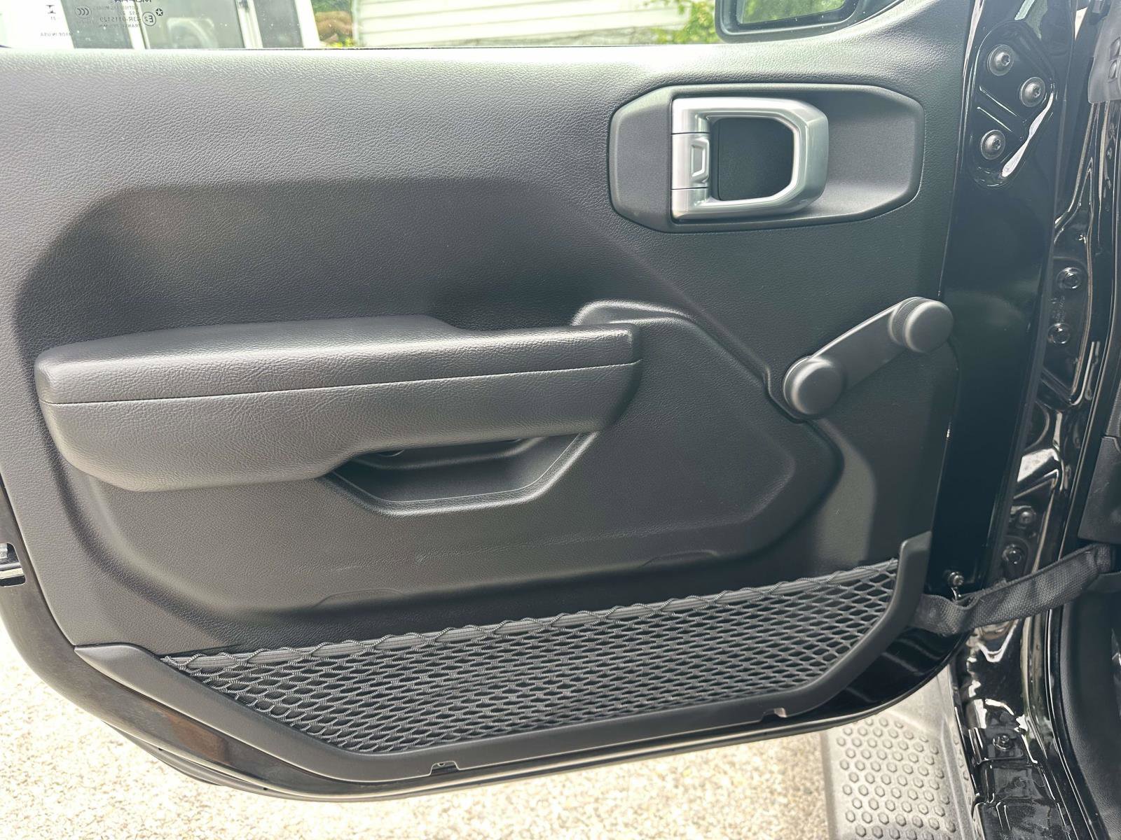 Used 2024 Jeep Wrangler Unlimited Sport AWD/4WD image 18