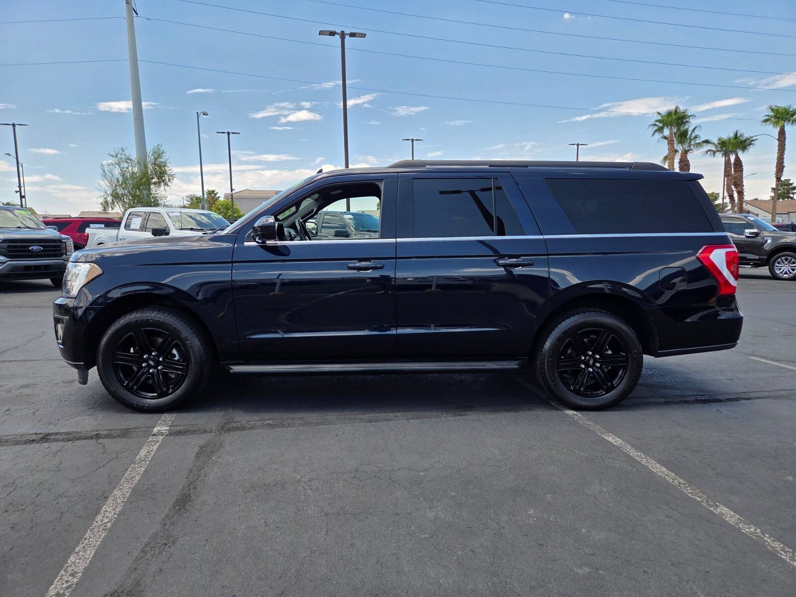 Certified 2021 Ford Expedition Max XLT RWD image 3